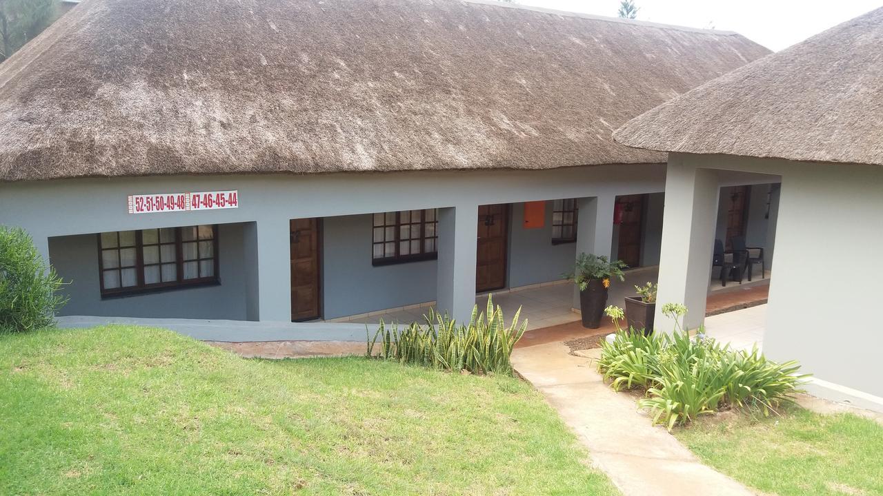 Nongoma Lodge & Inn Cc Bagian luar foto